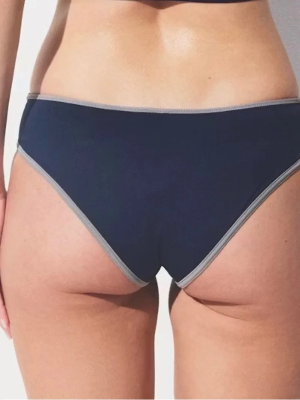 SKIMS Hipster bikini bottom -navy contrast